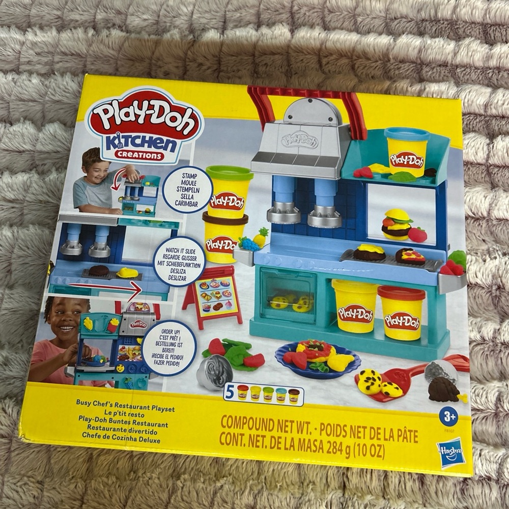 Play-Doh Kitchen Creations Busy Chef's Restaurant Playset